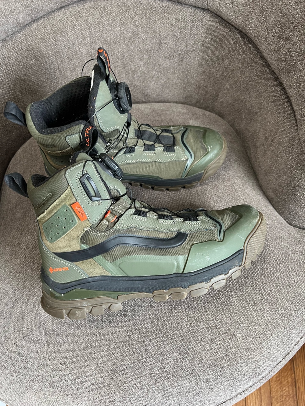 Vans UltraRange Exo Hi GORE-TEX BOA MTE-3 Shoe Size 9 - Picture 2 of 16